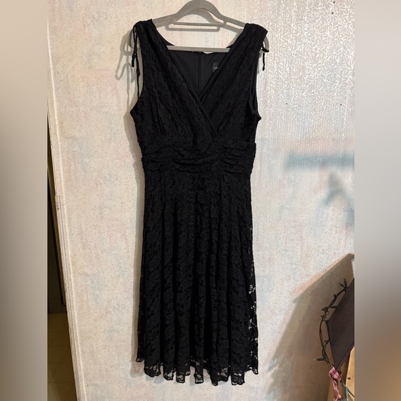 connected apparel Dresses & Skirts - Vintage Connected Apparel Black Lace, Tye On Shoulders Maxi Dress, Feminine 16